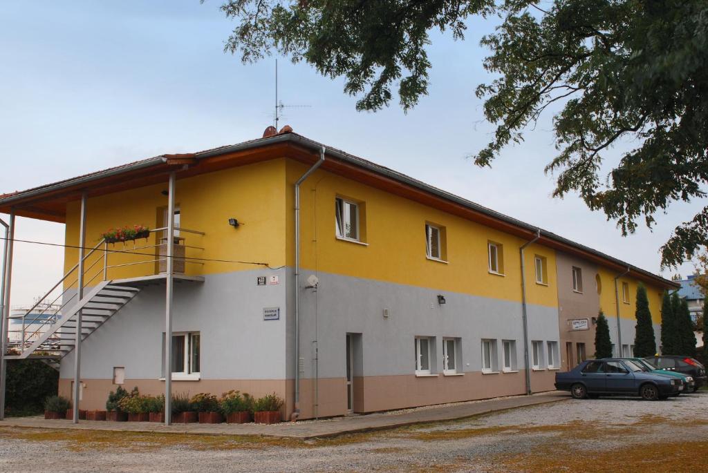 Expres Atack Penzion Brno Zewnętrze zdjęcie