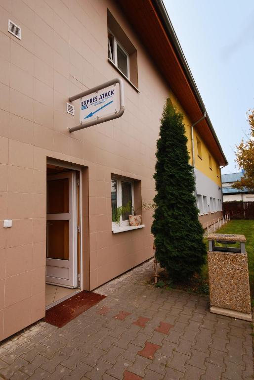 Expres Atack Penzion Brno Zewnętrze zdjęcie